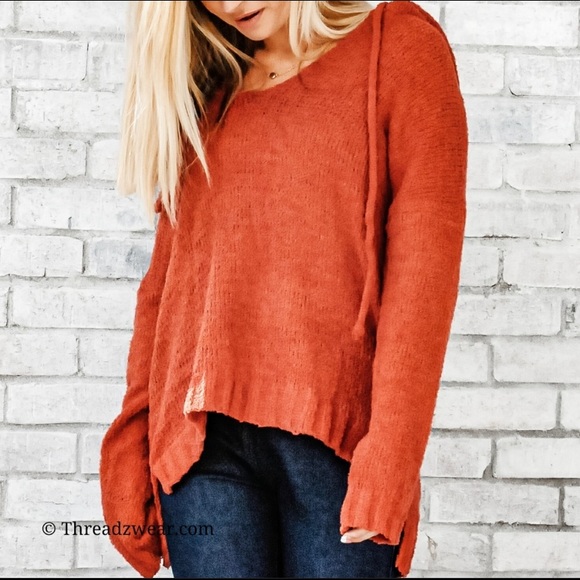 Light weight hooded sweater - Picture 5 of 5